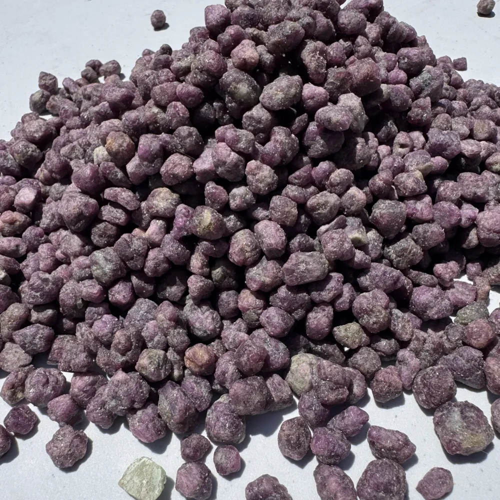 Rubin, lot 100g, cristal natural din India