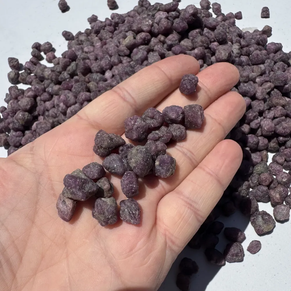 Rubin, lot 100g, cristal natural din India